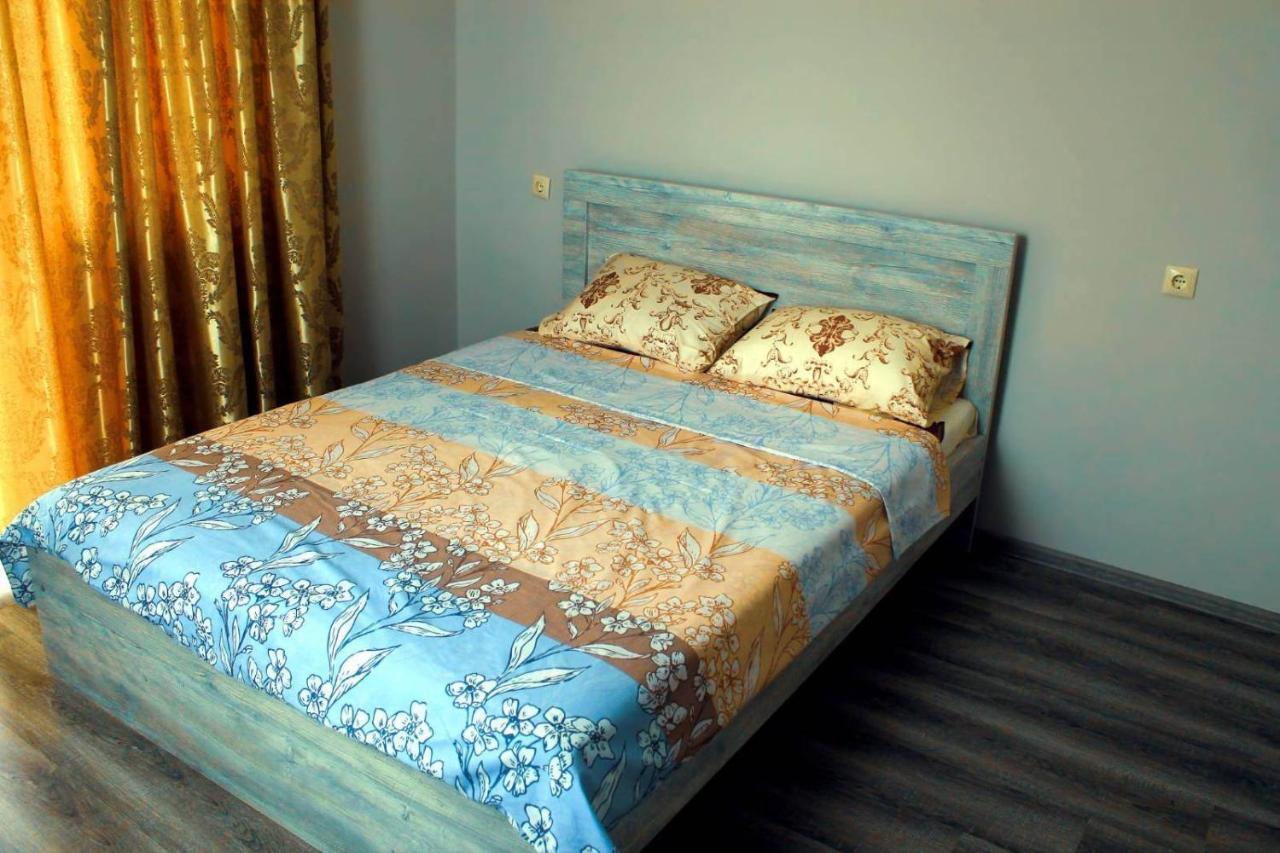 Tete Guest House Batumi Exterior foto
