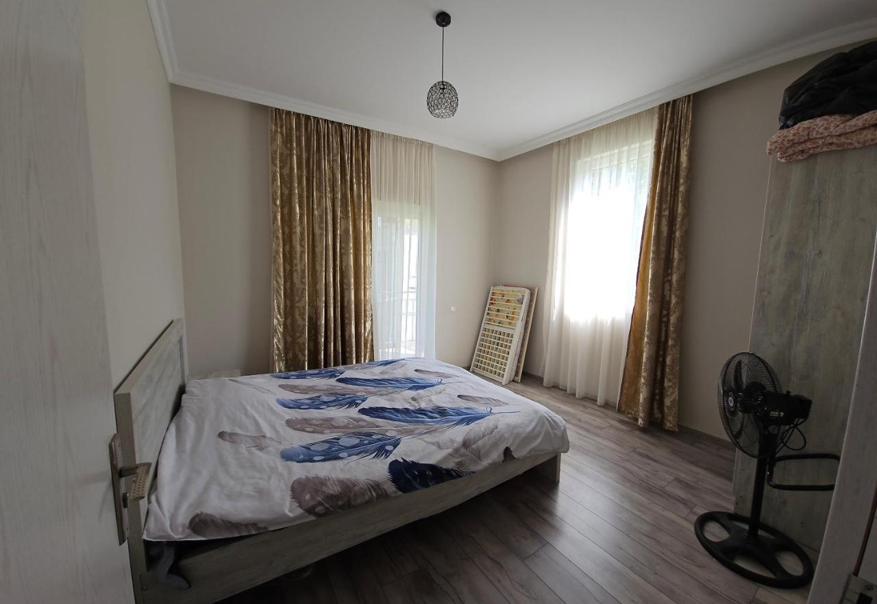 Tete Guest House Batumi Exterior foto