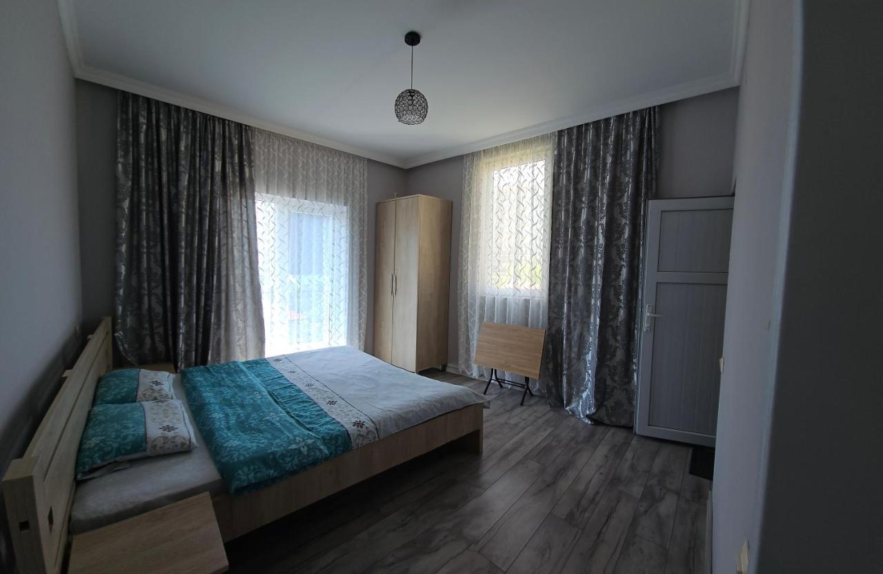 Tete Guest House Batumi Zimmer foto